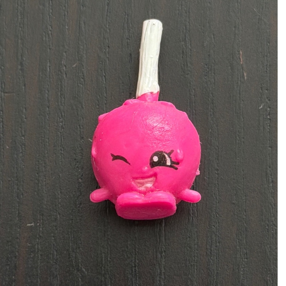 Shopkins Season 3 Pink Candy Apple Fruit Collectible Figure